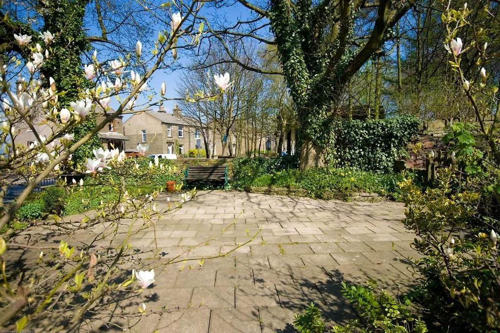 Pinfold Guest House Brighouse