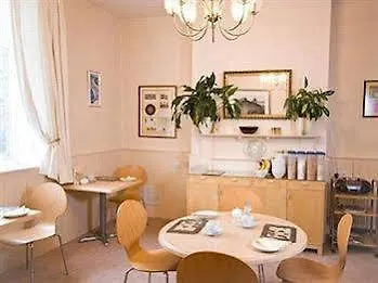 Pinfold Guest House Brighouse